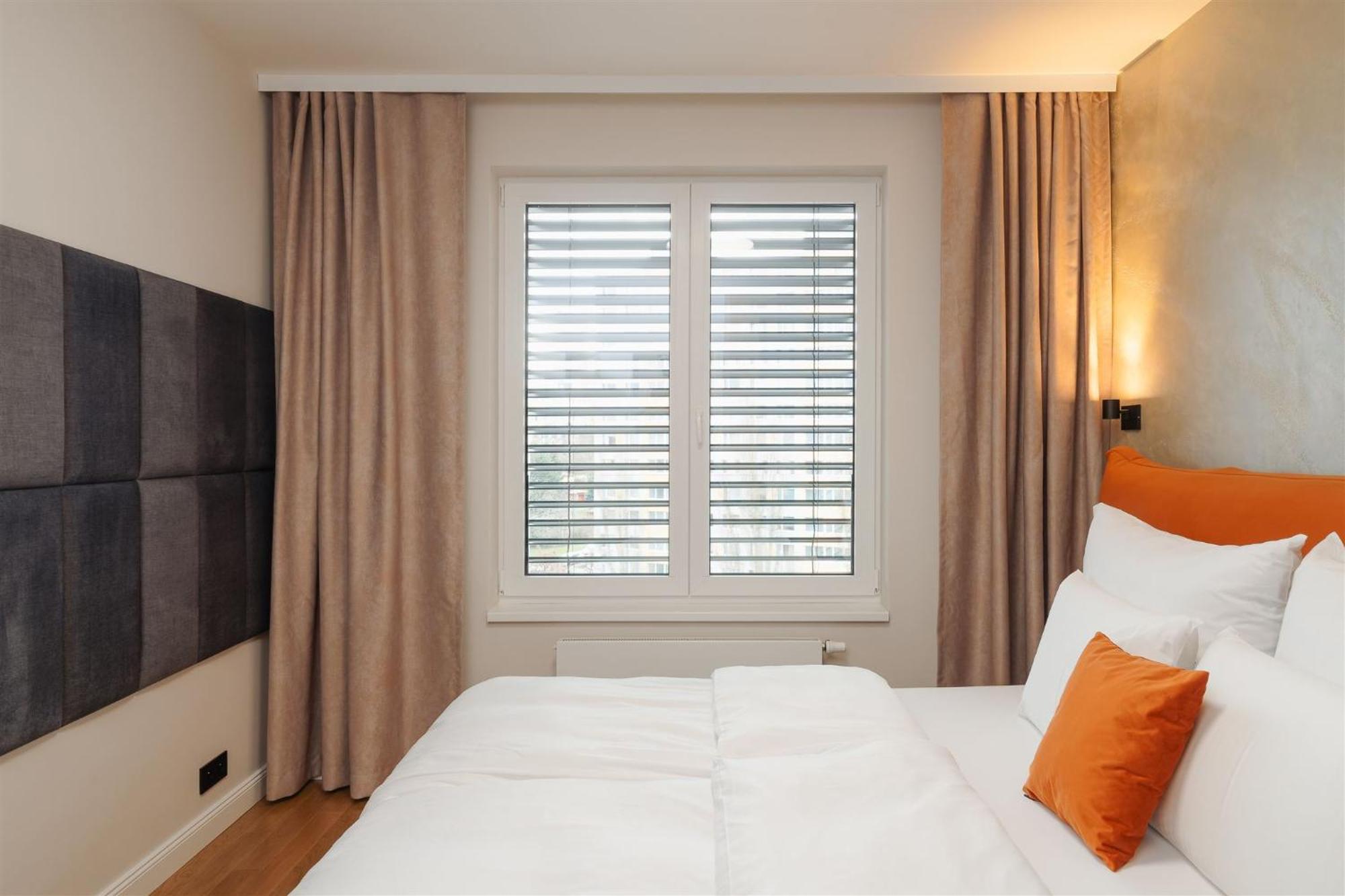 Apartament Luxury Sunny - Garage Parking, Metro, Balcony, Ps5 With Games *